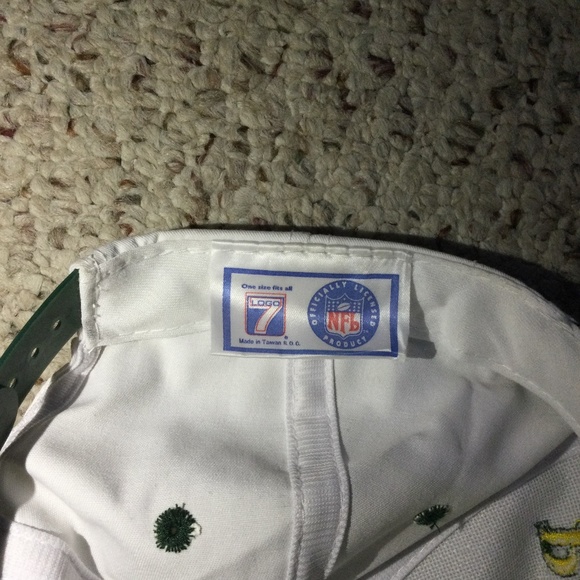 Green Bay Packers Official NFL GEAR - Picture 3 of 4